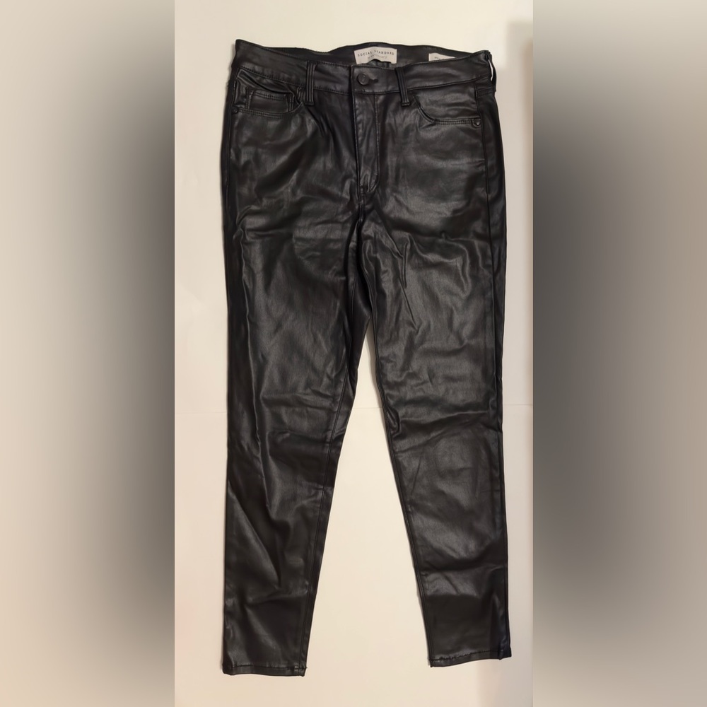 Social Standard By Sanctuary Women’s Faux Leather Skinny Ancle Pants Size 6 NEW